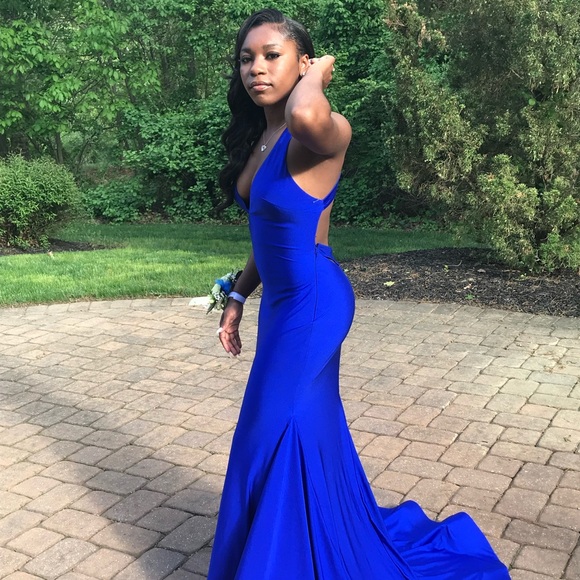 PROM DRESS FOR SELL - Picture 2 of 4